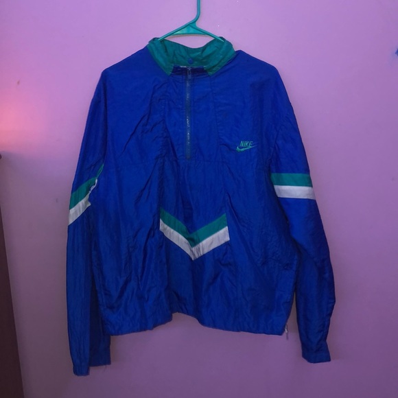 Nike Wind breaker - Picture 1 of 6